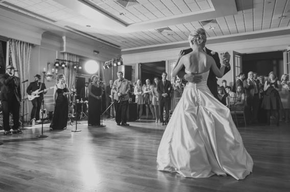 first dance wedding picture